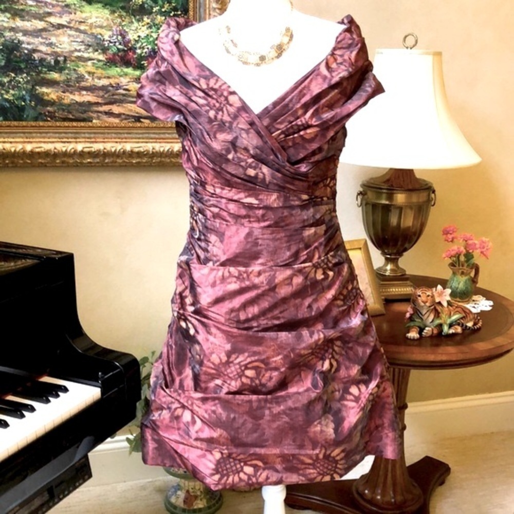 Rickie Freeman Teri Jon Iridescent Floral Women's Formal Dress Size 8 Like New